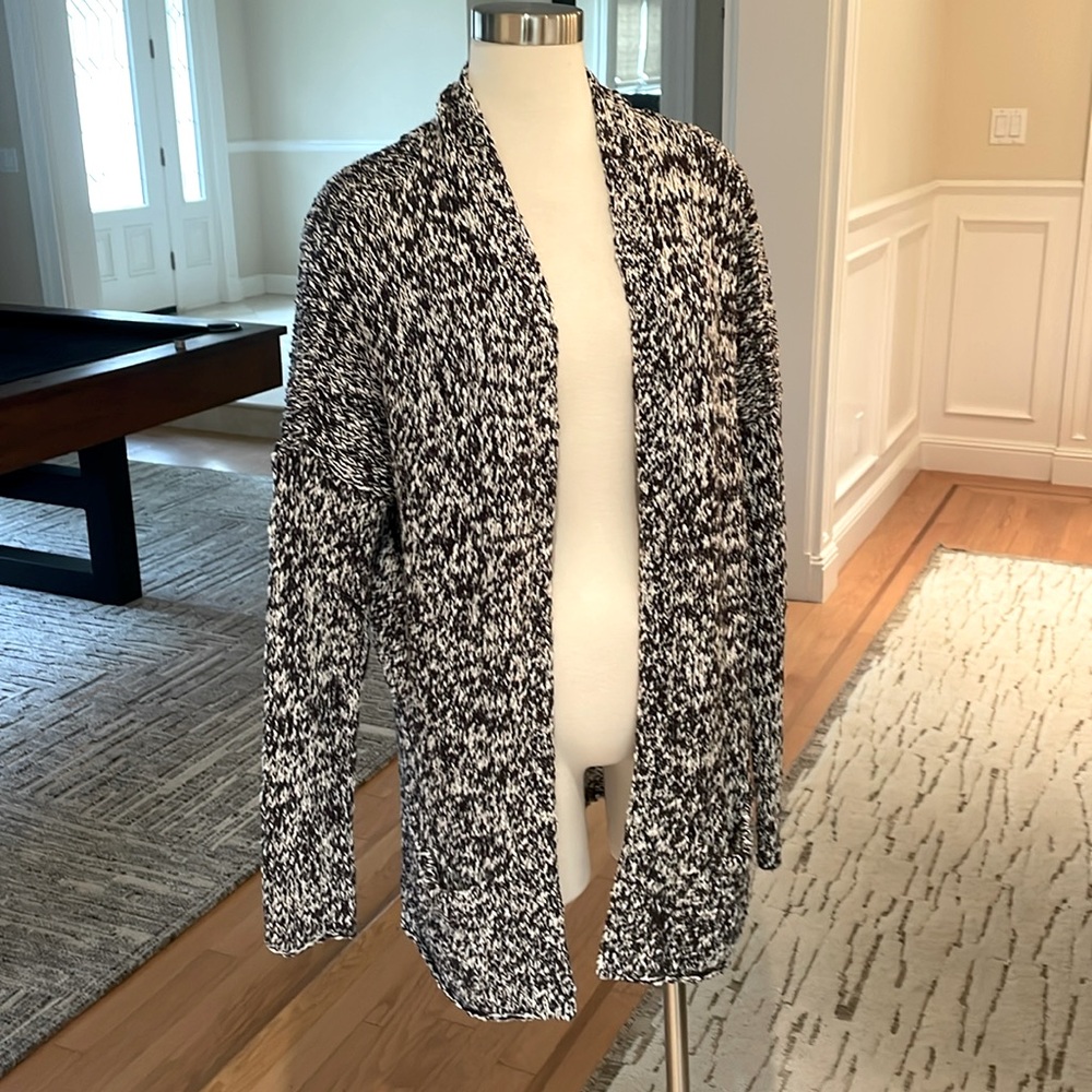 Worn Twice! ARITZIA ‘TALULA’ Cardigan